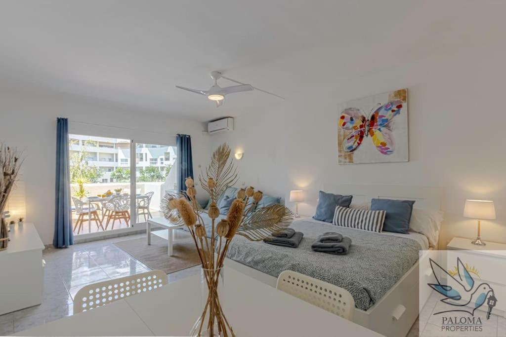 Wonderful Suite In Benal Beach เบนัลมาเดนา ภายนอก รูปภาพ